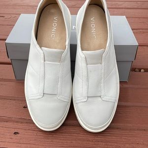 Vionic sneakers, white, leather, size 8